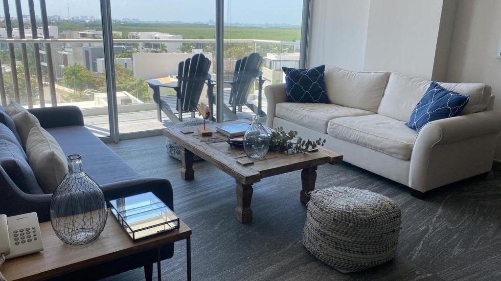 3BR Apt in Puerto Cancun with Rooftop/Beach access - 2