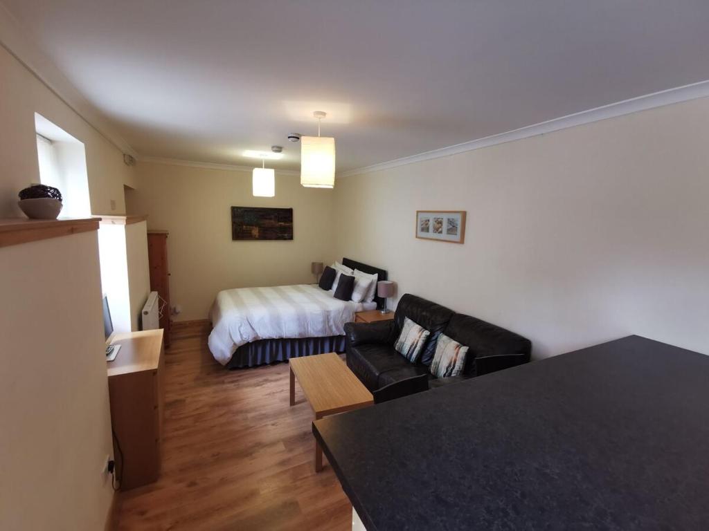 Bonhill bothy, sleeps 2, 27 kenneth St, Stornoway, Stornoway