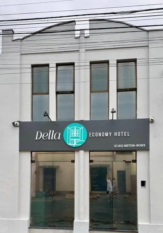 Della Economy Hotel，位于巴拉那瓜的酒店