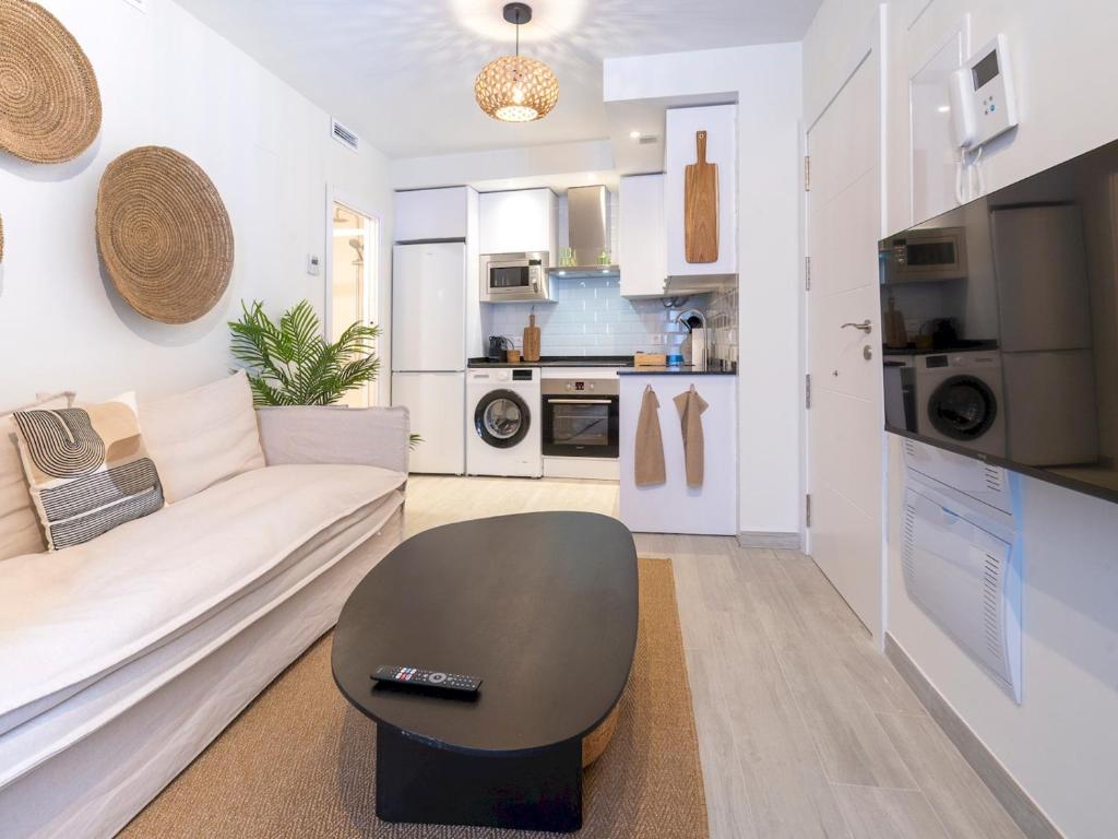 Pass the Keys Chic Retreat in the heart of La Cala - 2