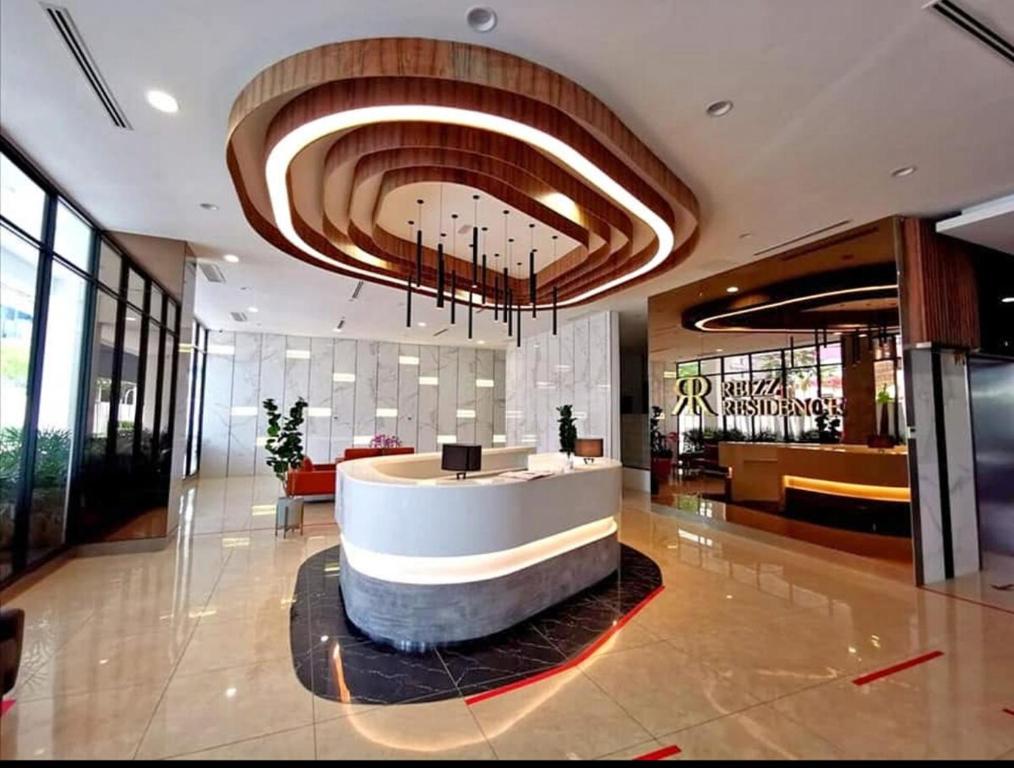 10 Pax stay in Kl Area, Kuala Lumpur