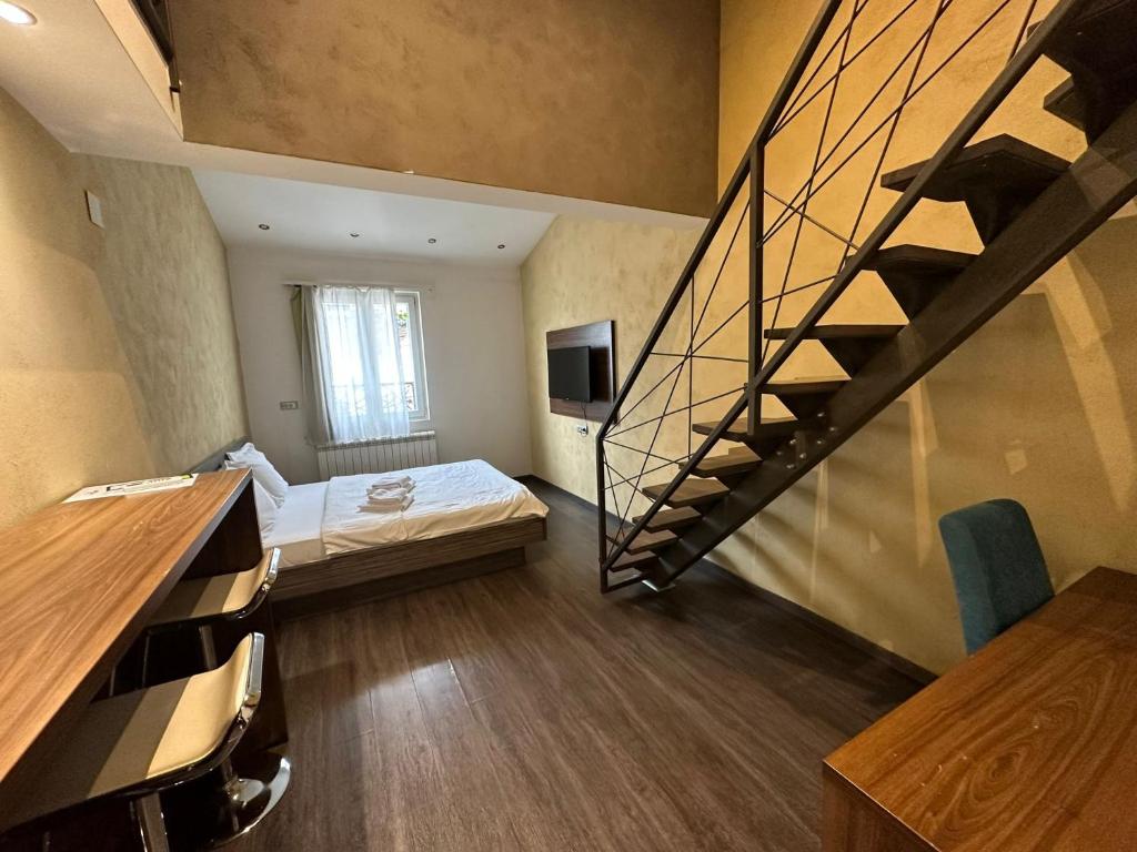 Central Park Rooms - 5