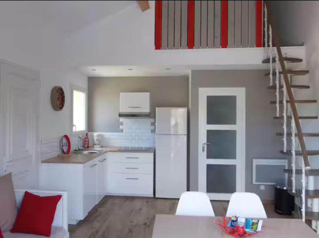 Presqu ile de Giens Maison T3 avec jardin et climatisee - 2