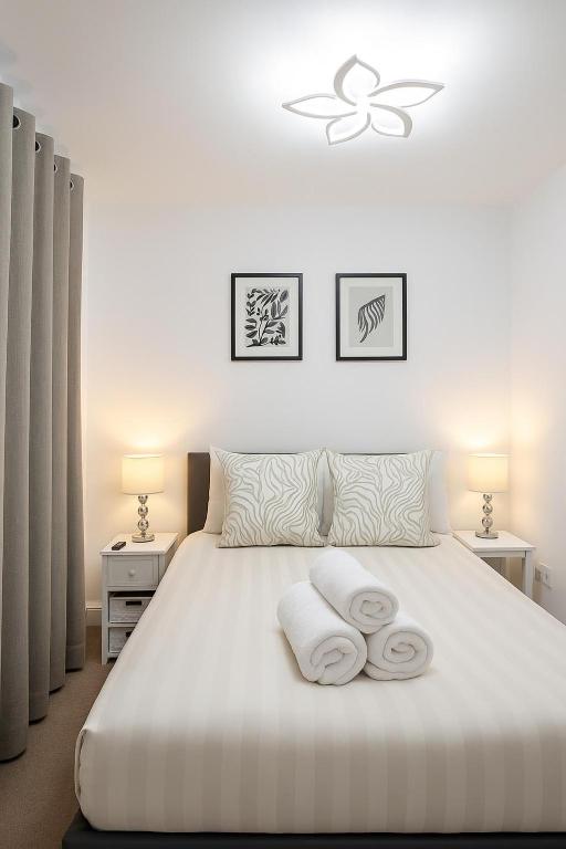 LuxeView - Stylish & Comfortable 1 Bedroom House in Chafford Hundred, North Stifford