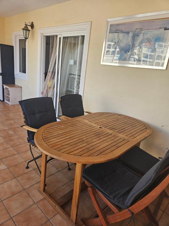Dinastia B401 by Tenerife Rental & Sales - 2