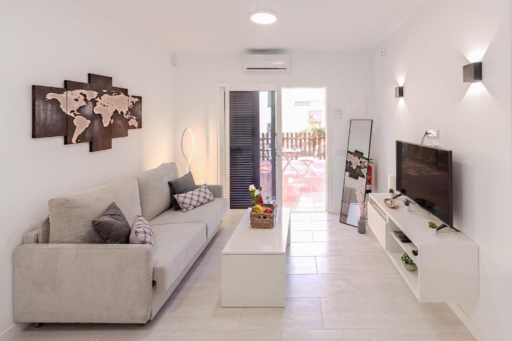 Modern Duplex with Pool and Private Terrace - 4
