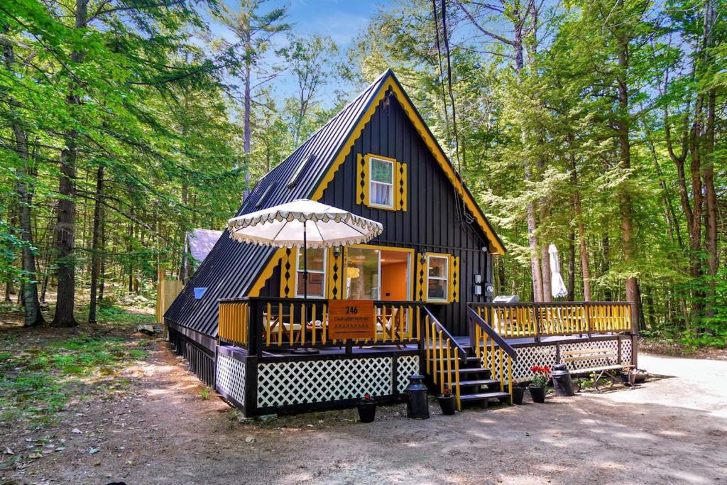 Relaxing A-Frame with Hot Tub and Lake Access, Denmark