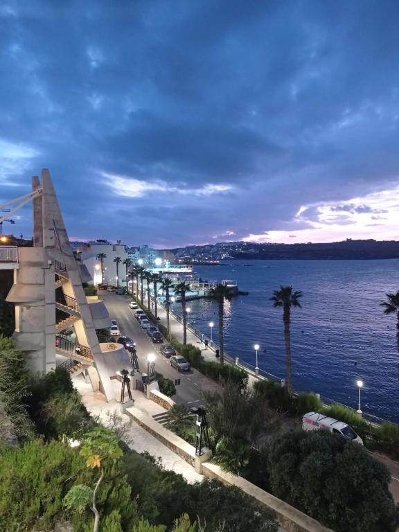 SeaLine, St Paul's Bay