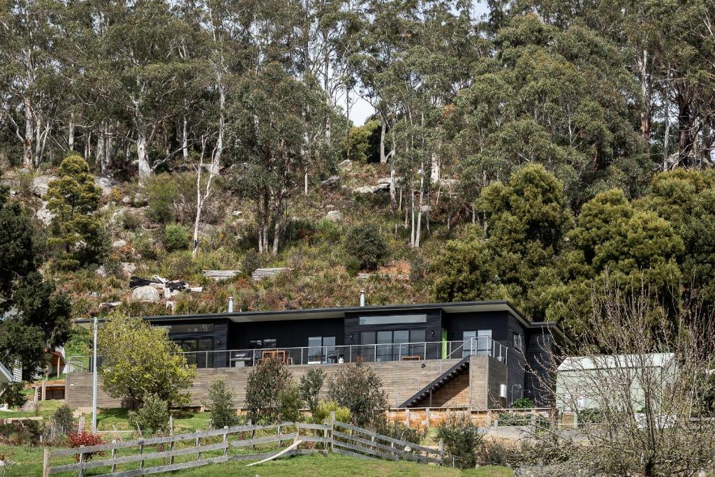 Lake View Derby, Derby