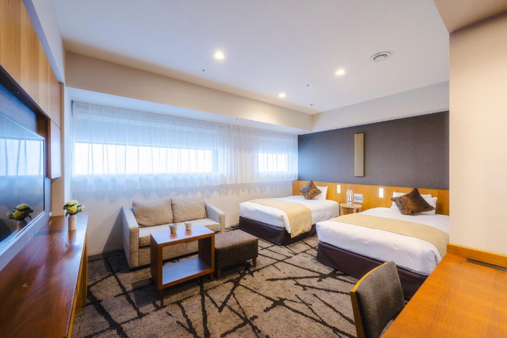 Hotel Room 2