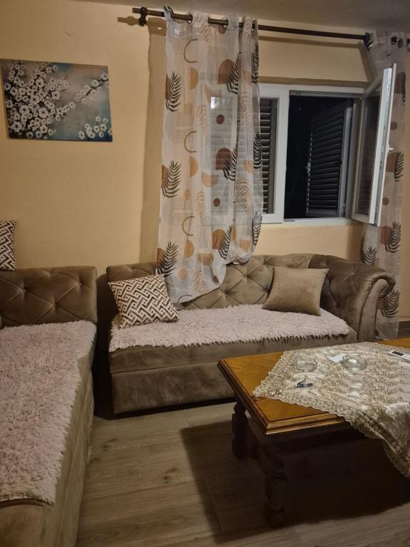 Apartmani Radanovići - 2