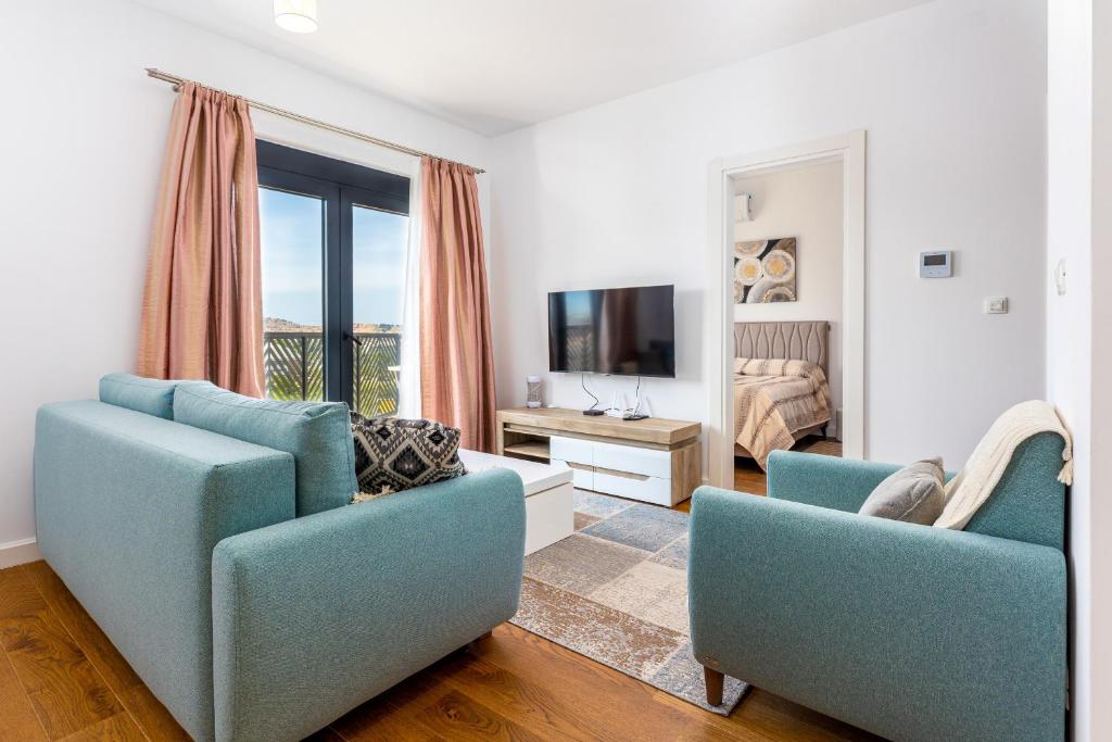 Adriatic Harmony, Bar