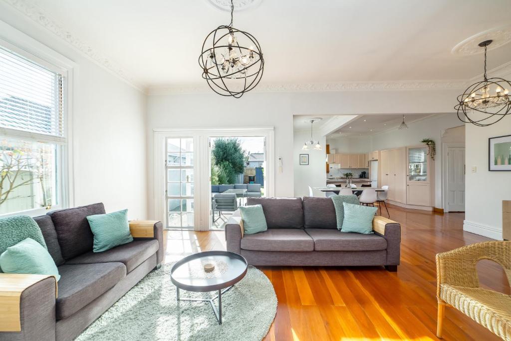 Bellini, Martinborough