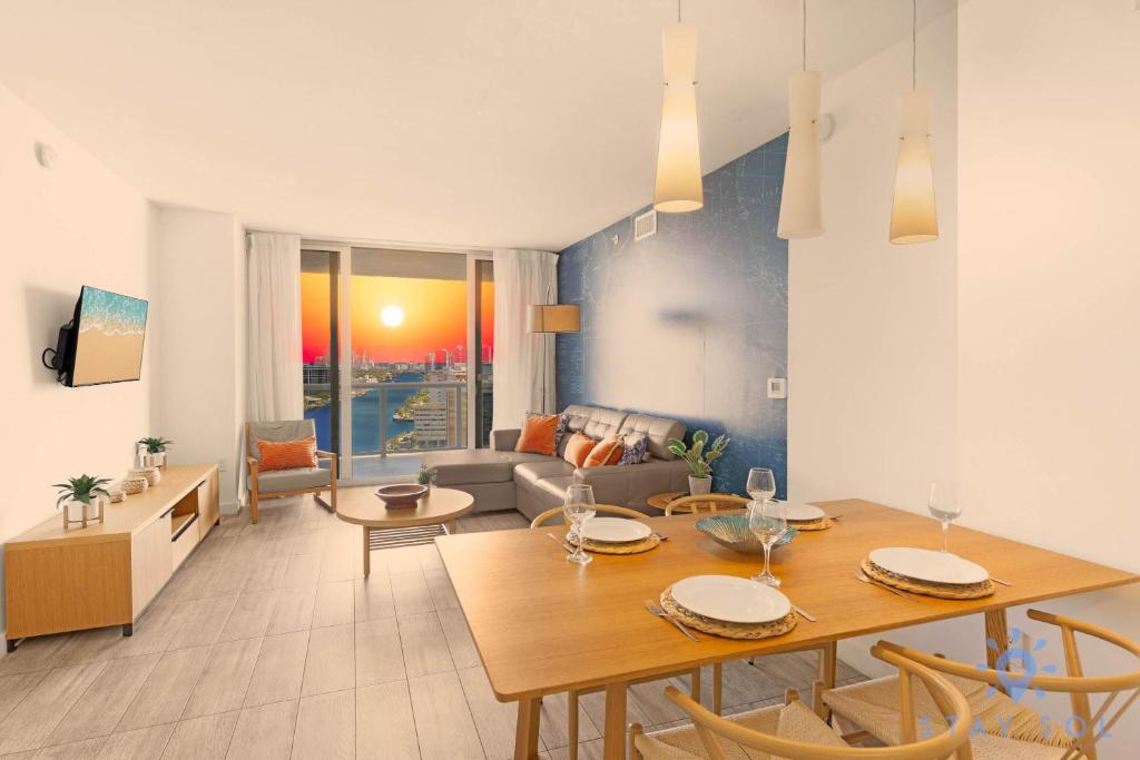 Infinite View, Balcony, Gym, Amazing Pool, Hallandale Beach