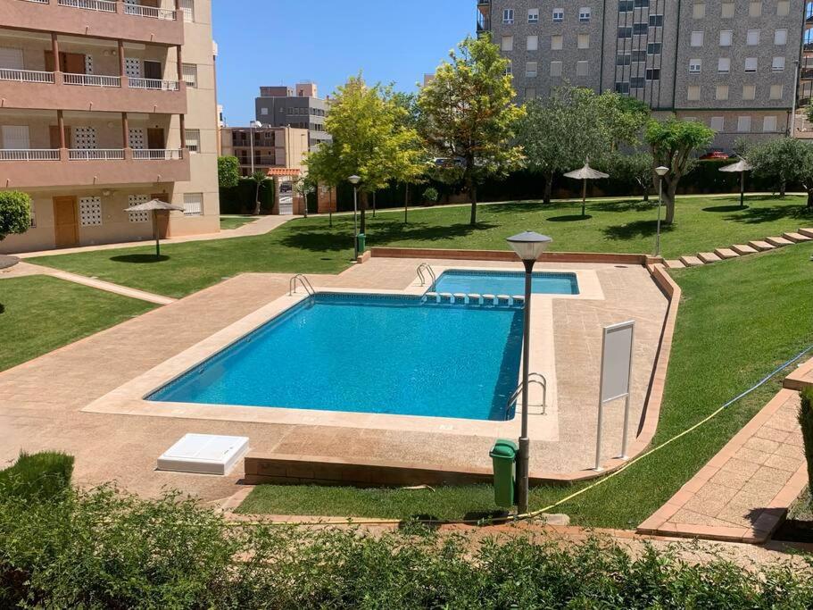 Apartamento renovado cerca de la playa - 1