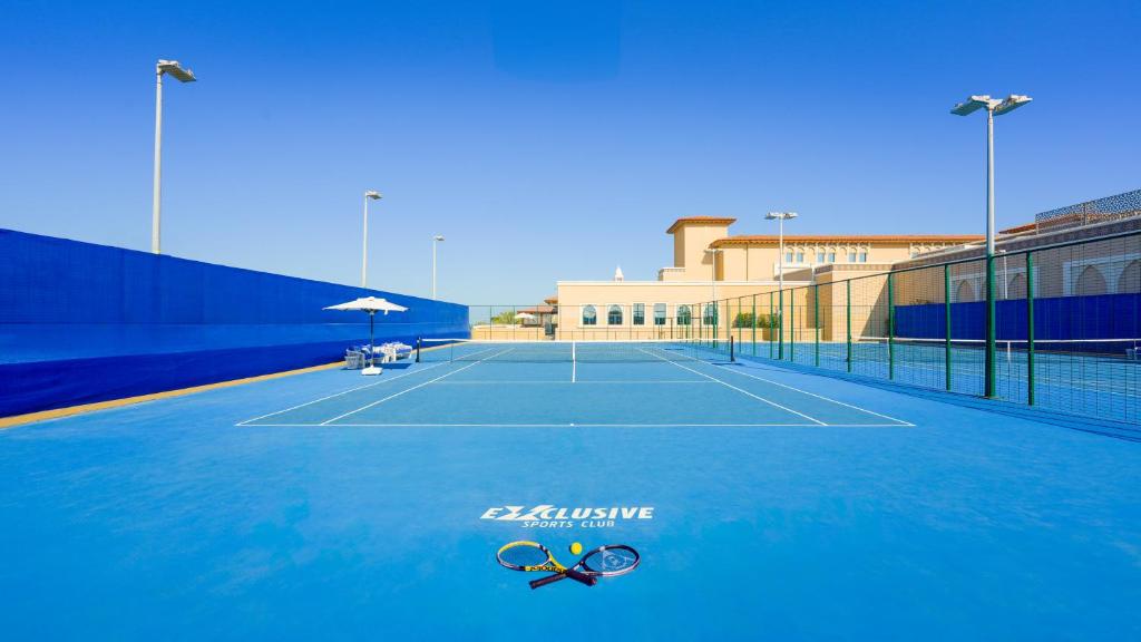 Tennis court