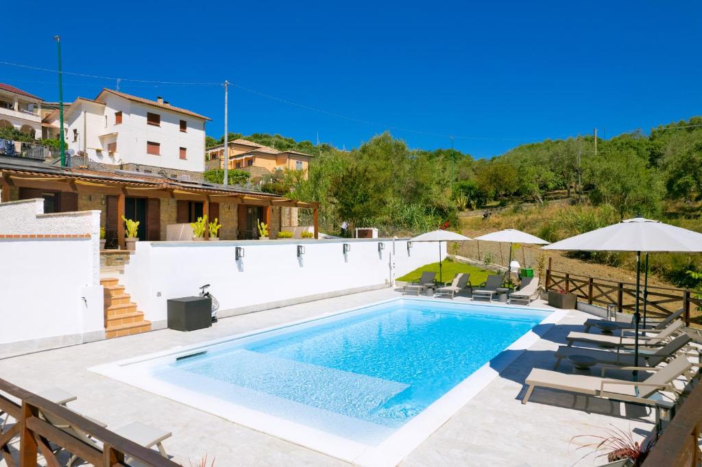 Dominella, Casal Velino