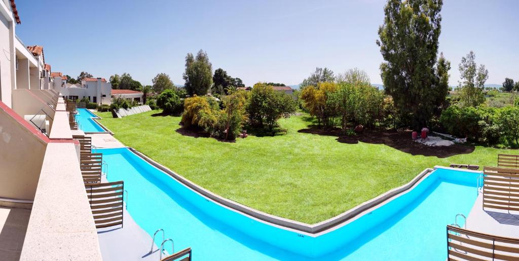 Pasiphae Hotel — Swimming pool in Skala Kallonis, North Aegean
