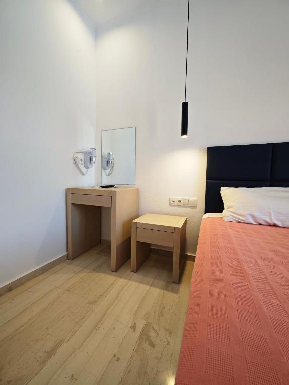 Pasiphae Hotel — Hotel rooms in Skala Kallonis, North Aegean