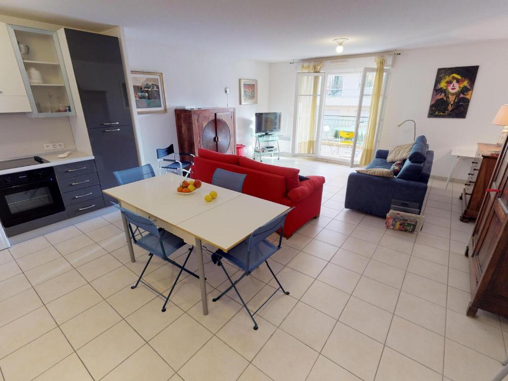 Spacieux 3P en Centre-ville de Menton, Terrasse, Parking, Wifi Gratuit, Proche Plage - FR-1-196-270 - 5