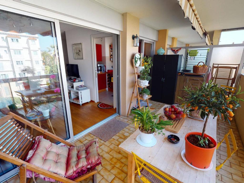 Grand studio climatisé avec alcôve et terrasse au centre de Menton - FR-1-196-288 - 5