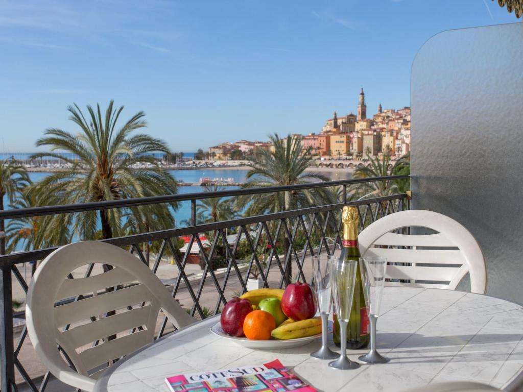 Studio climatisé à Menton, face mer - FR-1-196-208 - 1