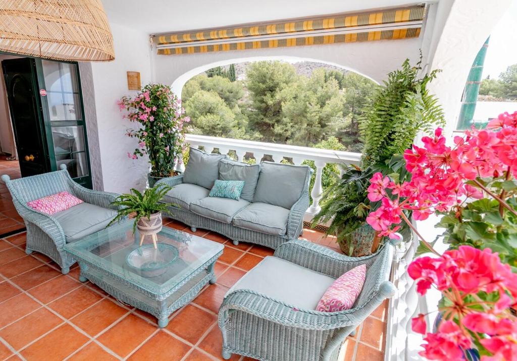 Villa Aroha - Huge Villa, Sea Views & 2 pools - 2