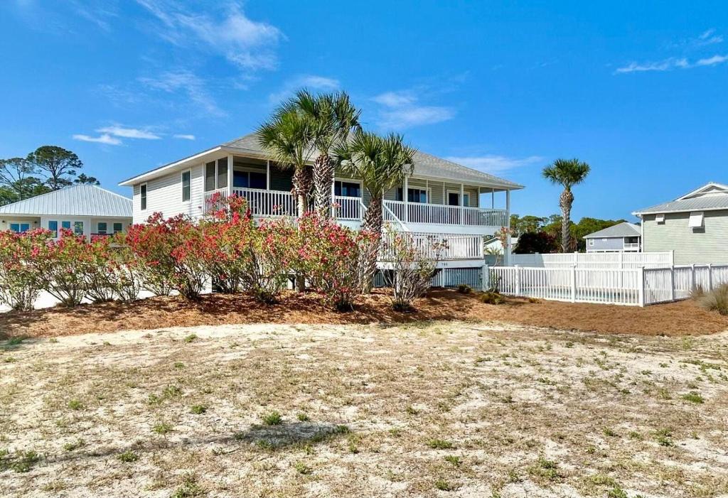 Snowbird-Private Pool, pet friendly, Golf cart friendly, Ostrov St. George