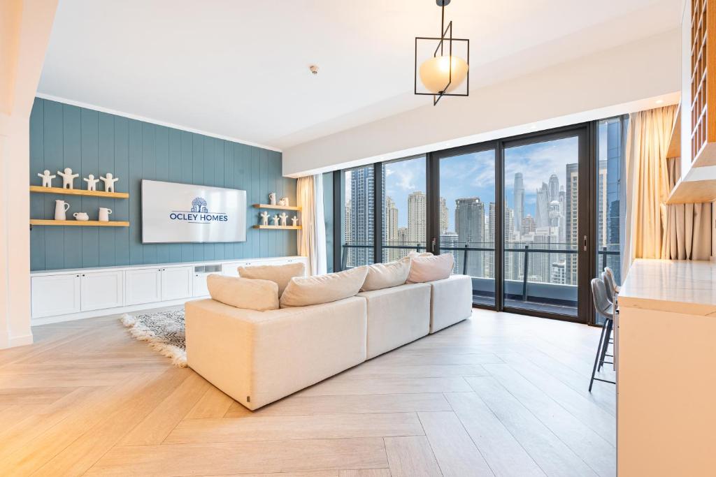 Gorgeous Home with Full Marina & Skyline View, Dubaj