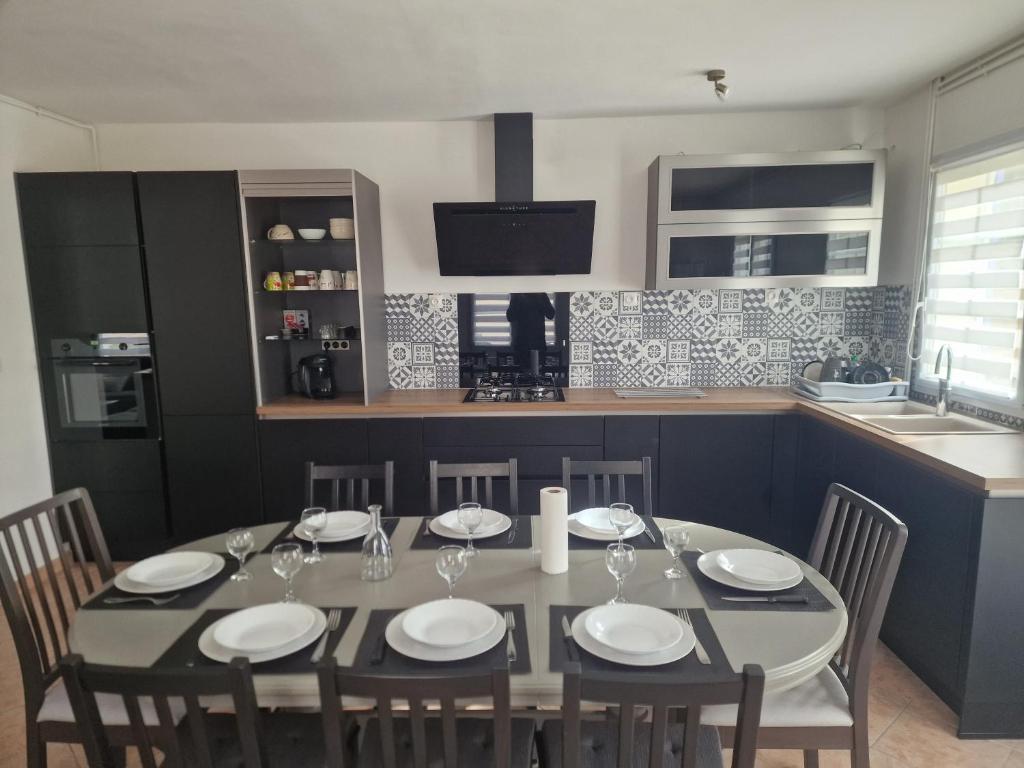 Les Pins grand duplex T5 avec jardin les plages à pied - 2