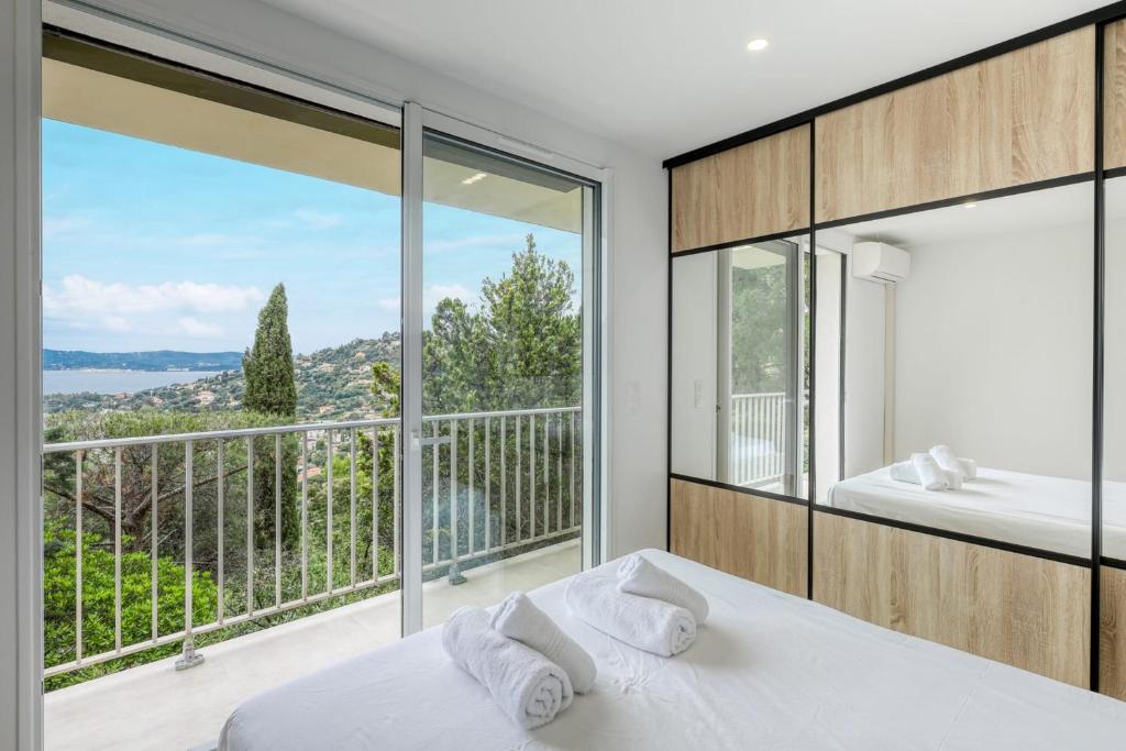 Renovated 1-bedroom apartment with sea view and large balcony Aiguebelle - 4