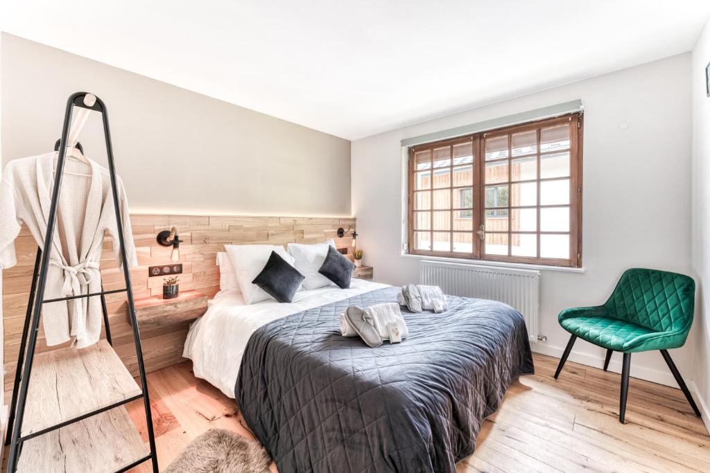 Appartement de Luxe avec Jacuzzi, Vue Montagne et Jardin - 4