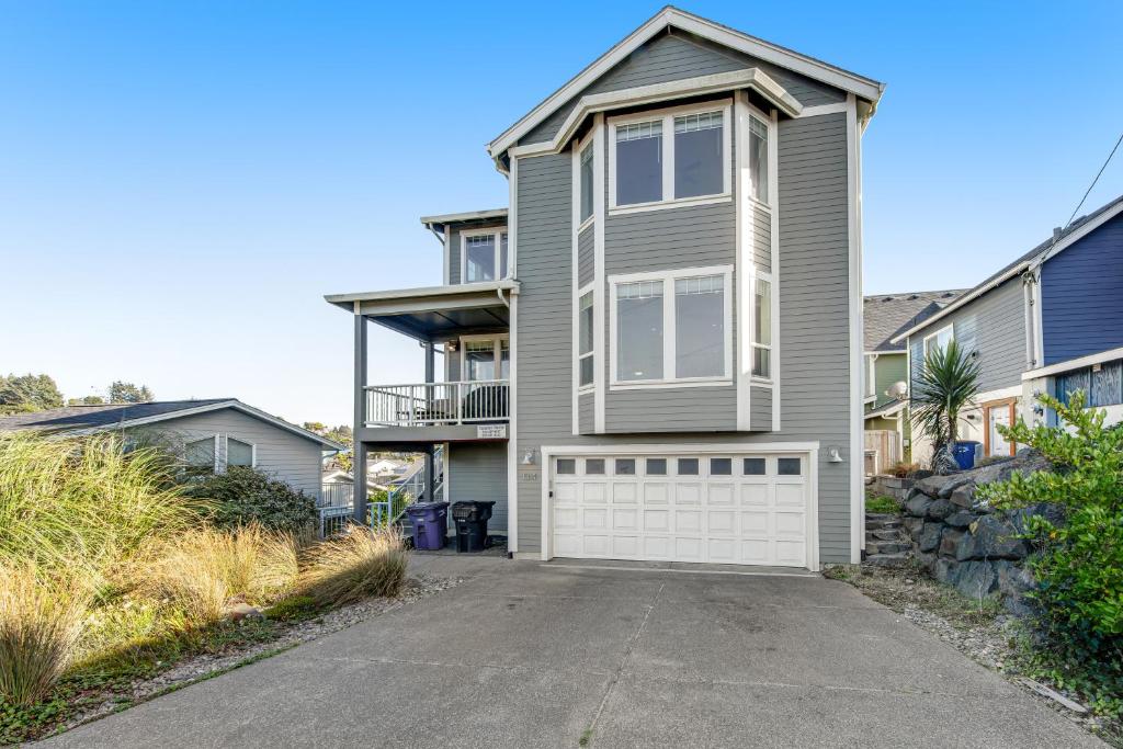 Grey Seal, Lincoln City