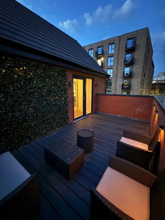 ORION - Luxury 4 bedroom city centre townhouse, Leicester