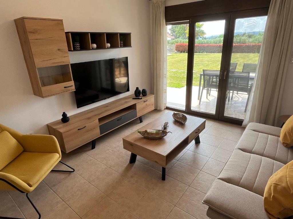 Domus Afitos, Afitos