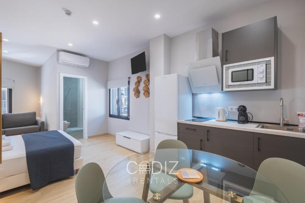 CORAL ZAHARA Suites by Cadiz4Rentals - 4