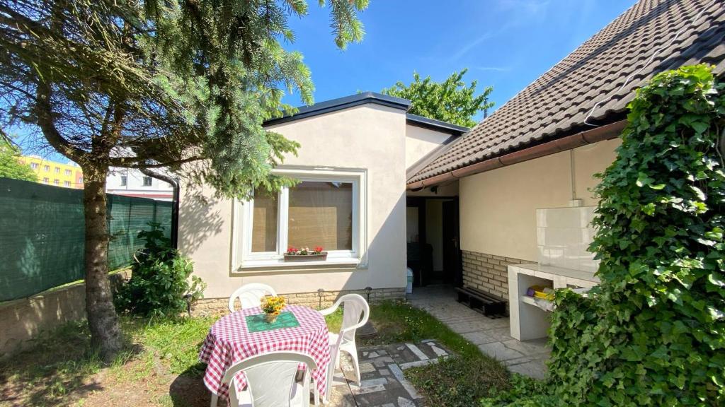 ALEX-ASIE-EU penzion, Unhošť