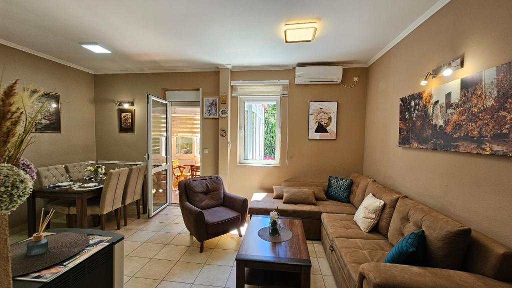 Lalovina Apartment - 1