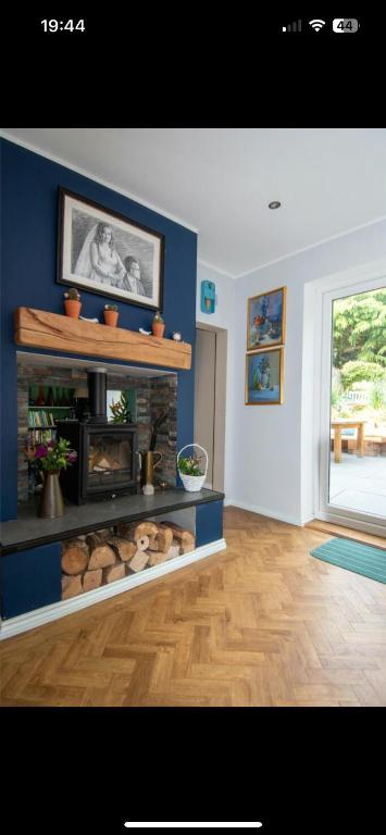 Cosy & Comfortable, Birmingham