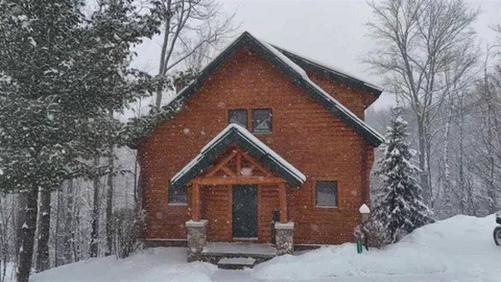 Alpine and Ember, Boyne Falls