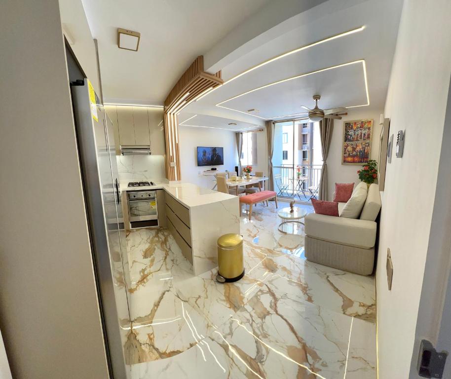 Lujoso Apartamento Con Piscina En Conjunto Cerrado - 4