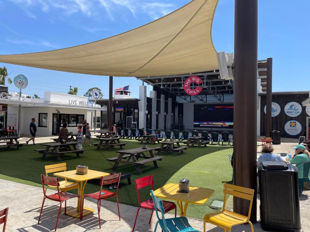 Sugar Shack by 30A Escapes, Seacrest