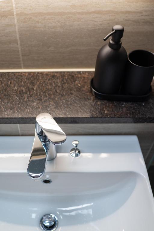 Luxury apartment 4-bedroom 2-bathroom full option, Seoul