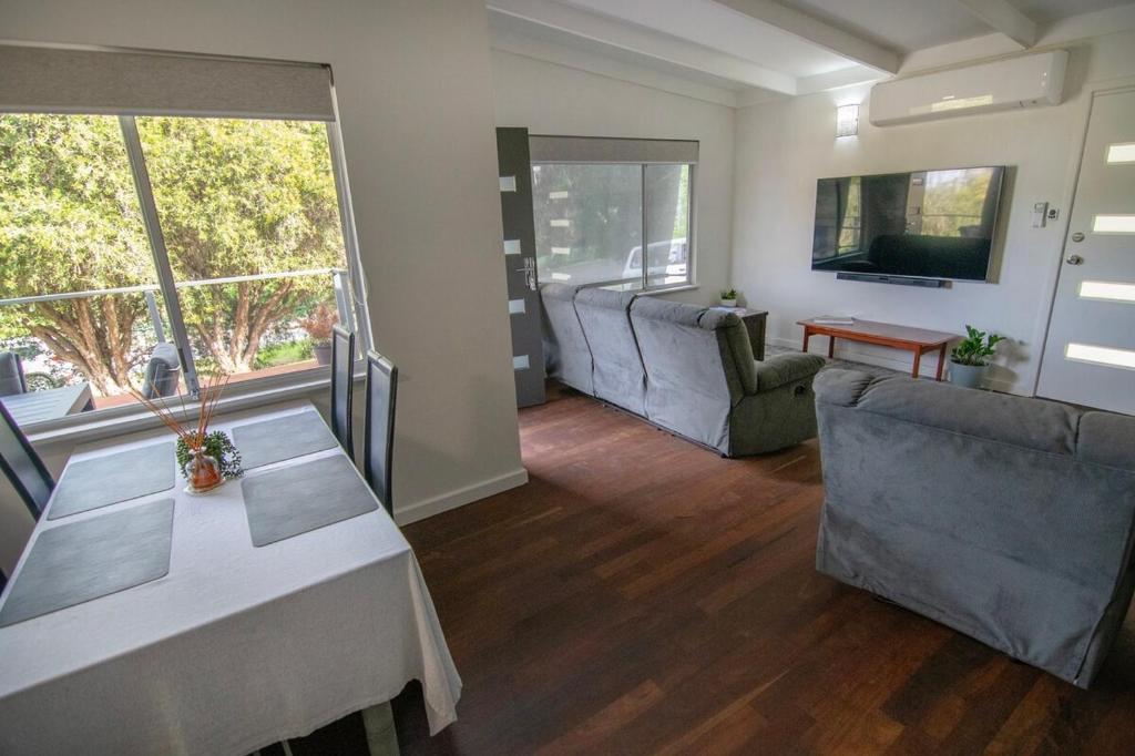 Regency Residence, Albany