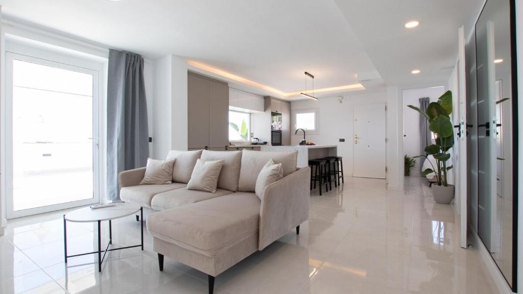 Stunning beachfront penthouse Calahonda Málaga - 3