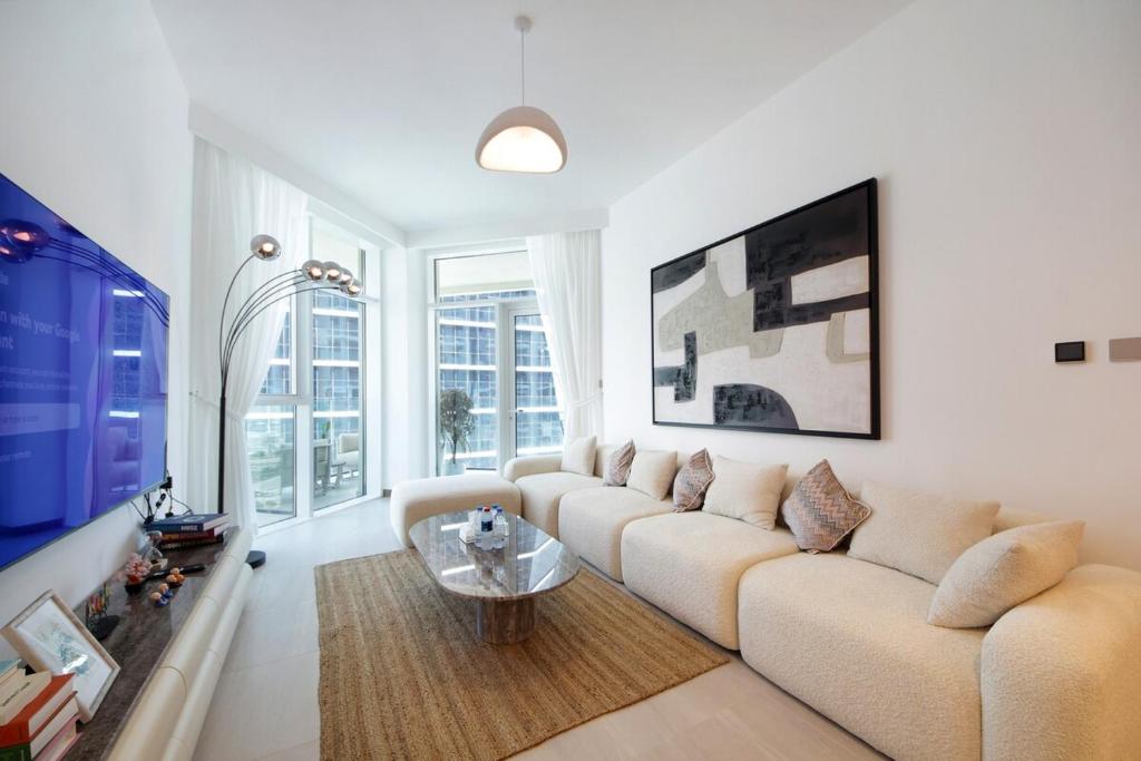 Luxury 2BR in Urban Oasis by Missoni on High Floor, Dubai