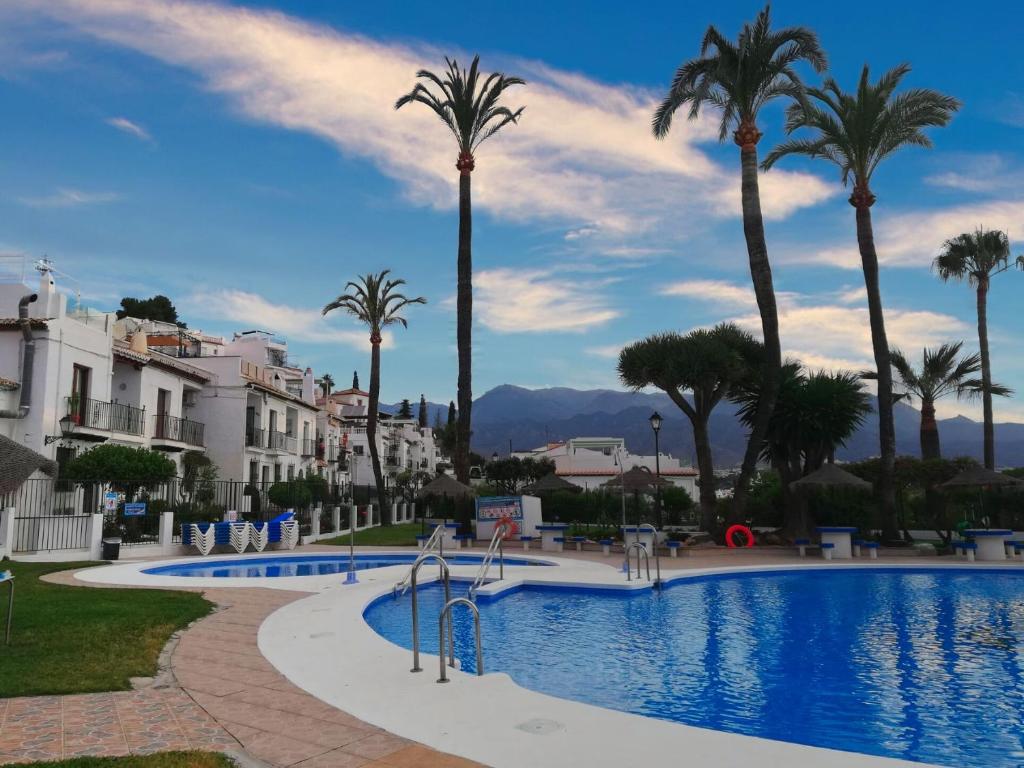 A2407 Charming Townhouse with sea views and pool - 1