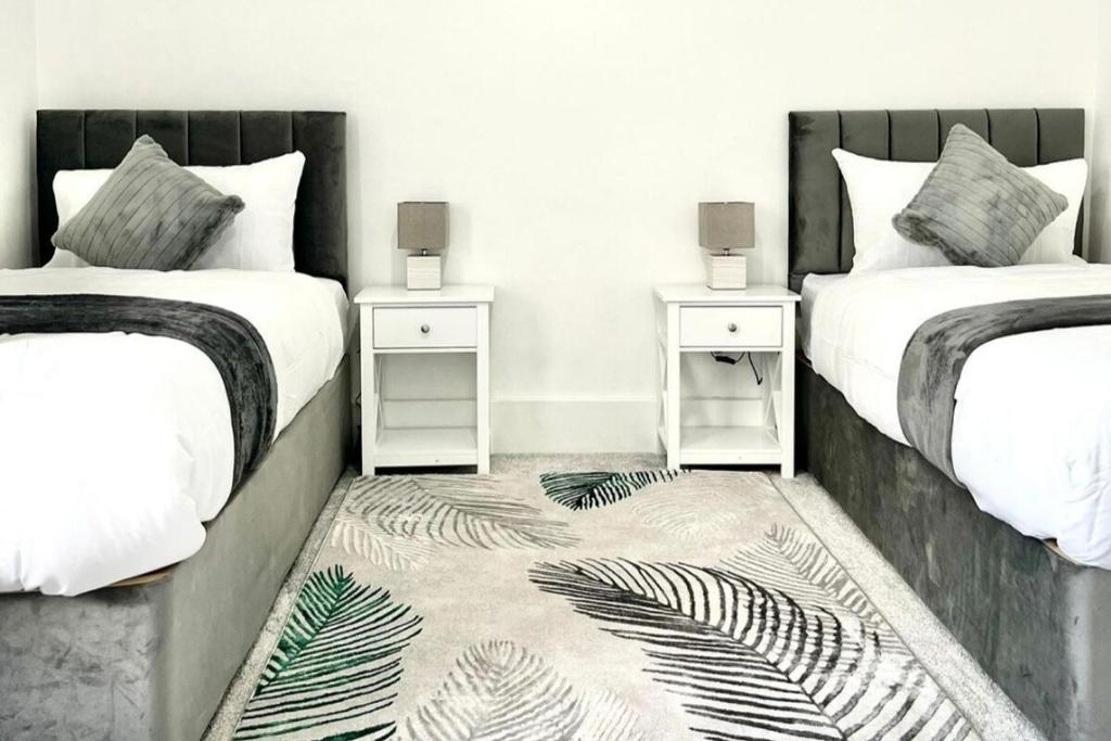 Strood Home-Sleeps 6-Great for Groups & Families, Rochester