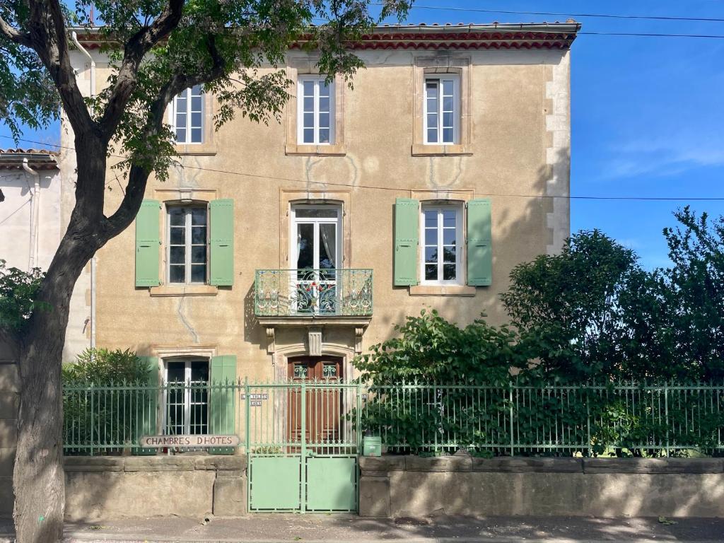 Les volets verts, Saint-Laurent-de-la-Cabrerisse