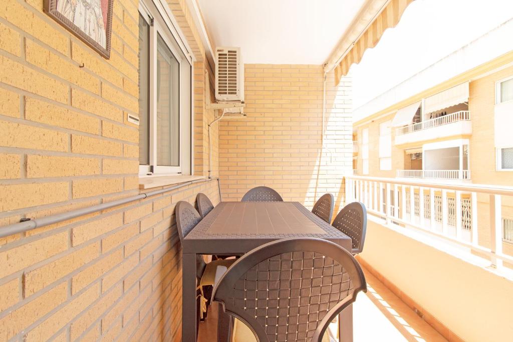 Global Vacacional, Apartamento con terraza en la playa de Puerto Sagunto - 4